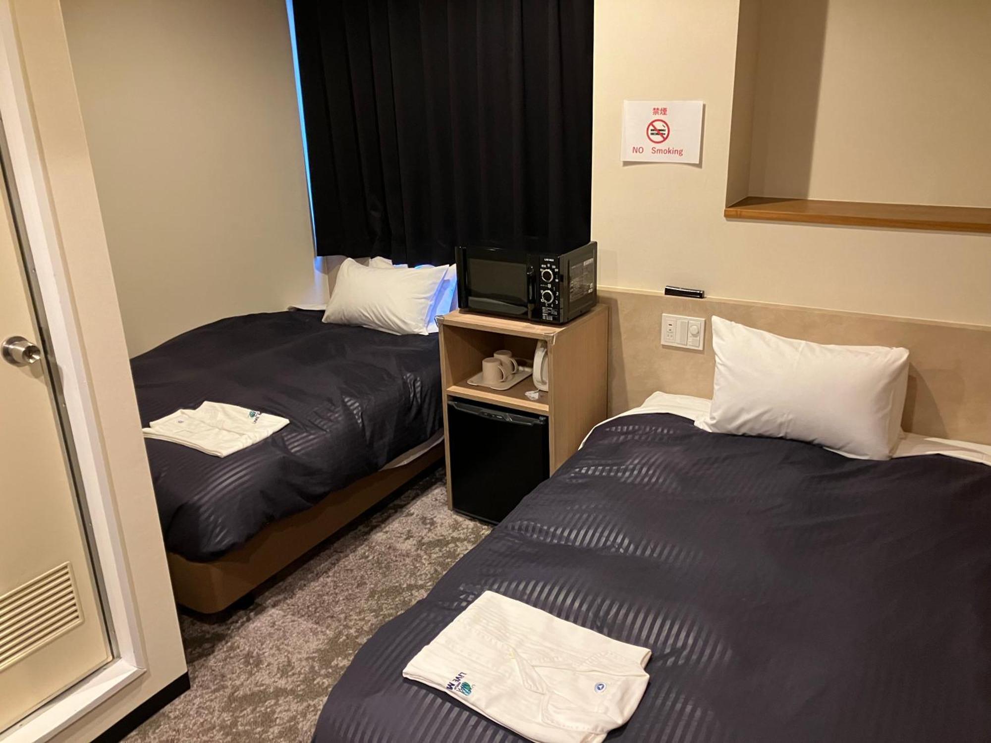 Hotel Livemax Mihara Ekimae Exterior photo